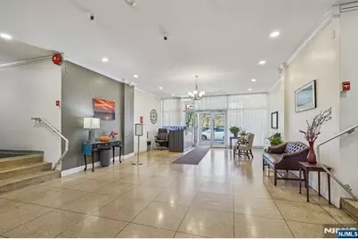 926 Bloomfield Avenue 3L #3L, Glen Ridge, NJ 07028 - Photo 3