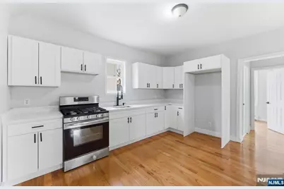 21 Overpeck Avenue, Ridgefield Park, NJ 07660 - Photo 9