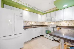 401 Dercole 111, Norwood, NJ 07642 - Photo 13