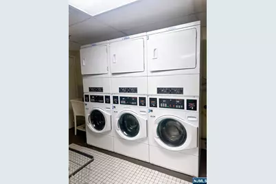 250 Broad Avenue 4D #4D, Leonia, NJ 07605 - Photo 11