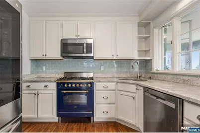 145 Highview Terrace, Hawthorne, NJ 07506 - Photo 9