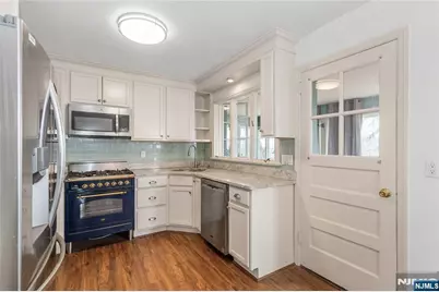 145 Highview Terrace, Hawthorne, NJ 07506 - Photo 7