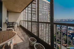 200 Winston Dr 2319, Cliffside Park, NJ 07010 - Photo 11