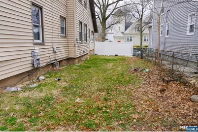 130 Elmwood Avenue, East Orange, NJ 07018 - Photo 37