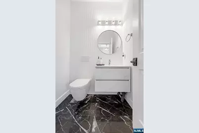 230 Park Avenue, Teaneck Township, NJ 07666 - Photo 9