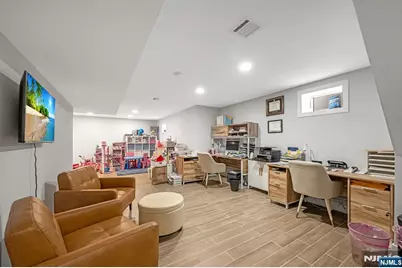 230 Park Avenue, Teaneck Township, NJ 07666 - Photo 37