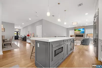 230 Park Avenue, Teaneck Township, NJ 07666 - Photo 17