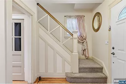 528 Wyndham Road, Teaneck Township, NJ 07666 - Photo 15