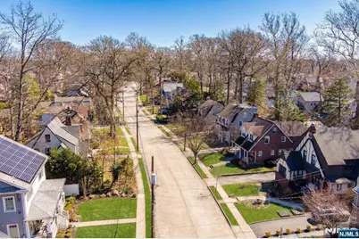 528 Wyndham Road, Teaneck Township, NJ 07666 - Photo 37