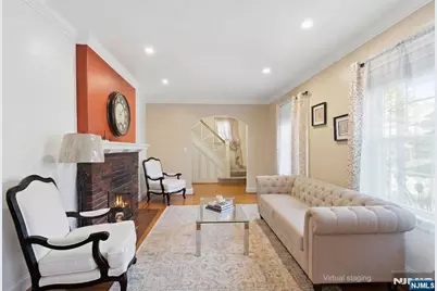 528 Wyndham Road, Teaneck Township, NJ 07666 - Photo 9