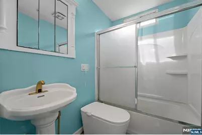 21 Helen, Moonachie, NJ 07074 - Photo 3