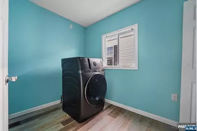 21 Helen, Moonachie, NJ 07074 - Photo 13
