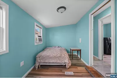 21 Helen, Moonachie, NJ 07074 - Photo 11