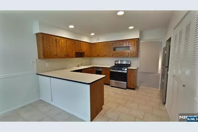 5 S Bayard Lane, Mahwah, NJ 07430 - Photo 5