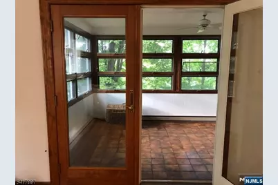 56 Grandview Place, North Caldwell, NJ 07006 - Photo 11