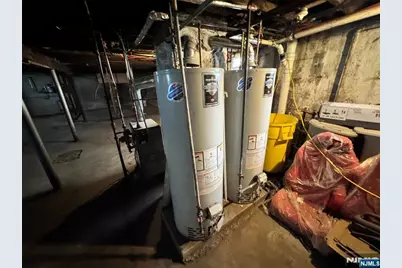 219 Lawrence Place, Paterson, NJ 07501 - Photo 37