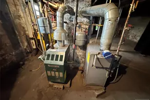 219 Lawrence Pl, Paterson, NJ 07501 - Photo 37