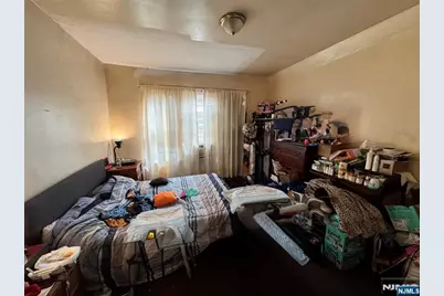 219 Lawrence Place, Paterson, NJ 07501 - Photo 31