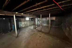 219 Lawrence Pl, Paterson, NJ 07501 - Photo 39