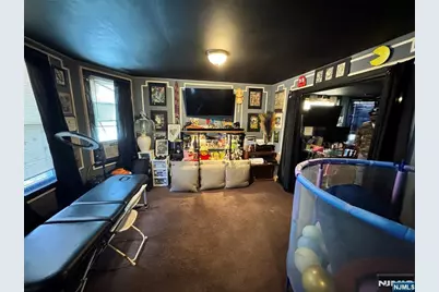 219 Lawrence Place, Paterson, NJ 07501 - Photo 27