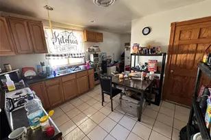 219 Lawrence Pl, Paterson, NJ 07501 - Photo 15