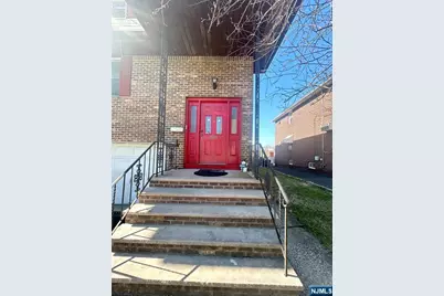 525 Stuyvesant Avenue, Lyndhurst Township, NJ 07071 - Photo 5