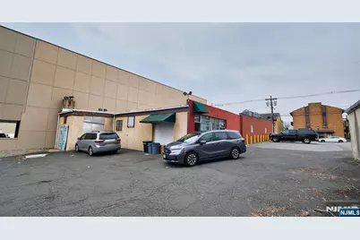 213-217 Stuyvesant Avenue, Lyndhurst Township, NJ 07071 - Photo 9