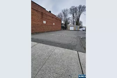 213-217 Stuyvesant Avenue, Lyndhurst Township, NJ 07071 - Photo 13