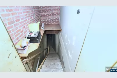 213-217 Stuyvesant Avenue, Lyndhurst Township, NJ 07071 - Photo 23