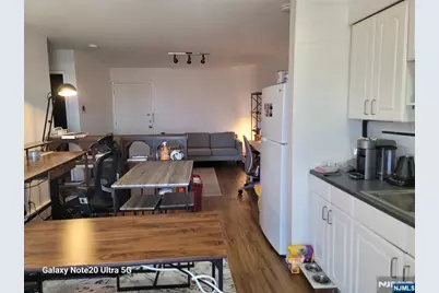 201 12th Street 21 #21, Palisades Park, NJ 07650 - Photo 3