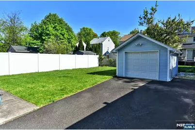 655 Tilden, Teaneck Township, NJ 07666 - Photo 15