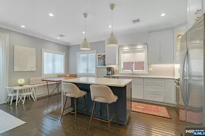 387 Lincoln Avenue B #B, Cliffside Park, NJ 07010 - Photo 9