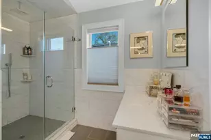 387 Lincoln Ave B, Cliffside Park, NJ 07010 - Photo 27