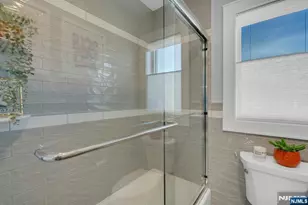 387 Lincoln Ave B, Cliffside Park, NJ 07010 - Photo 31