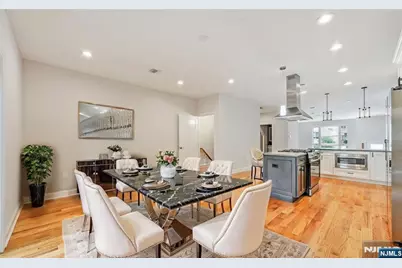 281 Grant Avenue, Cliffside Park, NJ 07010 - Photo 7