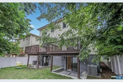 281 Grant Avenue, Cliffside Park, NJ 07010 - Photo 21