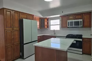 1624 John Street 2Fl, Fort Lee, NJ 07024 - Photo 5