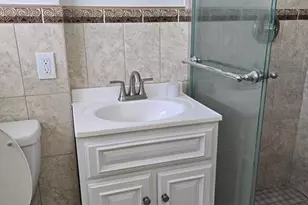 1624 John Street 2Fl, Fort Lee, NJ 07024 - Photo 7