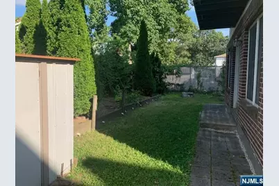 279 Slocum, Fort Lee, NJ 07024 - Photo 19