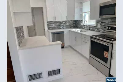 279 Slocum, Fort Lee, NJ 07024 - Photo 5