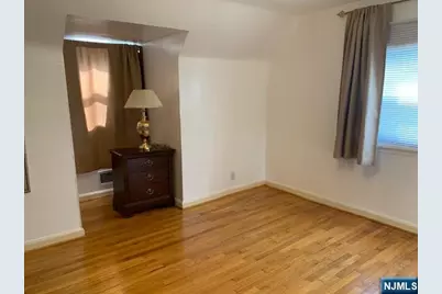 279 Slocum, Fort Lee, NJ 07024 - Photo 13