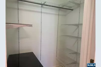 279 Slocum, Fort Lee, NJ 07024 - Photo 15