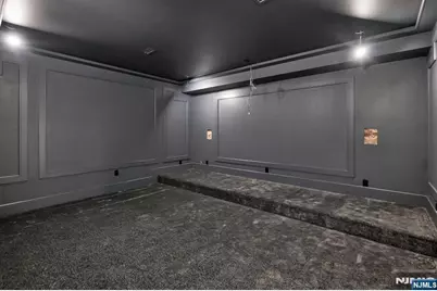 356 Bullard Avenue, Paramus, NJ 07652 - Photo 45