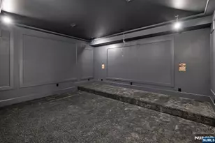 356 Bullard Ave, Paramus, NJ 07652 - Photo 45