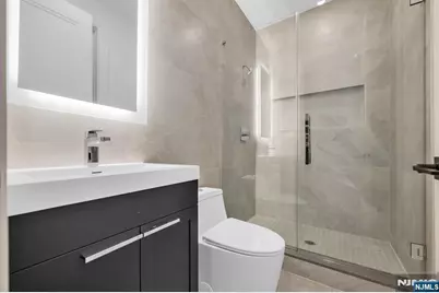 356 Bullard Avenue, Paramus, NJ 07652 - Photo 47