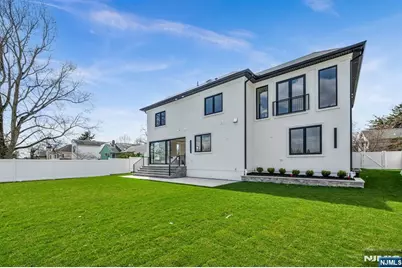 356 Bullard Avenue, Paramus, NJ 07652 - Photo 49