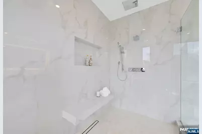 356 Bullard Avenue, Paramus, NJ 07652 - Photo 35