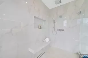 356 Bullard Ave, Paramus, NJ 07652 - Photo 35