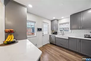 182 Carlson Pl, Bergenfield, NJ 07621 - Photo 9