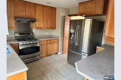 718 Spring Avenue, Ridgewood, NJ 07450 - Photo 5